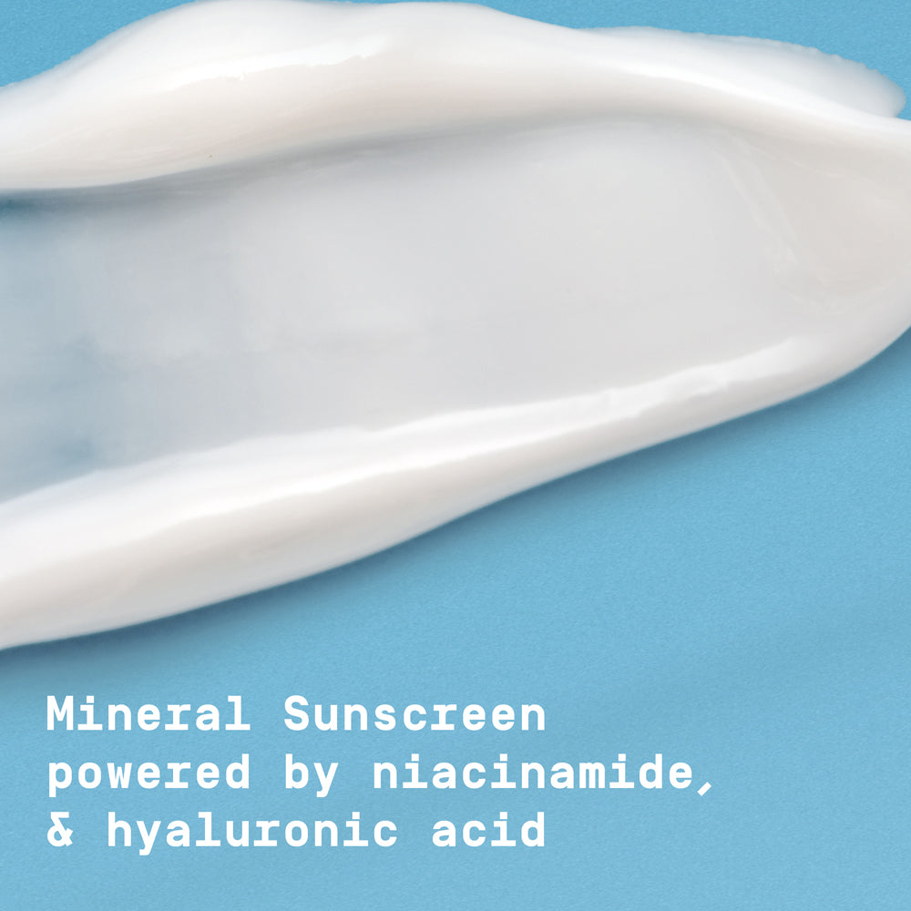 Close-up of PAPATUI Men’s Lightweight Facial Moisturizer with SPF 30 smeared on a blue background with text overlay reading "Mineral Sunscreen powered by niacinamide, & hyaluronic acid"